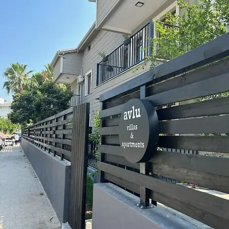 Avlu & Kemer